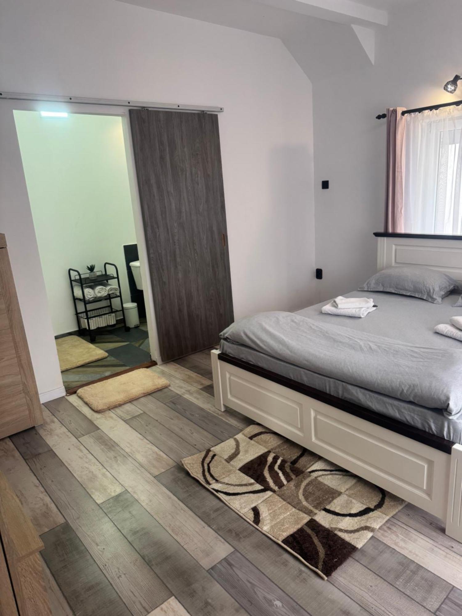 Compact House Apartamento Cluj-Napoca Exterior foto